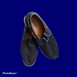 Aldo - Lightly Used - Size 9 - Slip-Ons